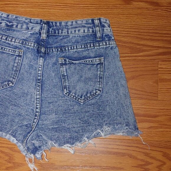 Shein button fly Distressed jean shorts Sz M NWOT - Picture 9 of 9